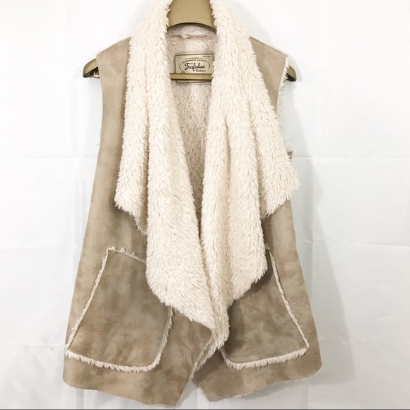 Zara Jackets & Blazers - Zara Trafaluc Collection Faux Leather Sherpa Vest